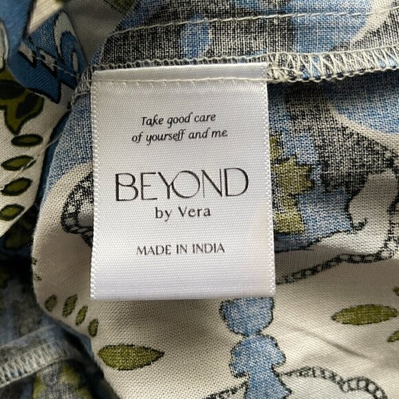 Beyond by Vera Lara Dress Wildflower Blue Floral Boho Size S Missing Belt - Picture 7 of 9